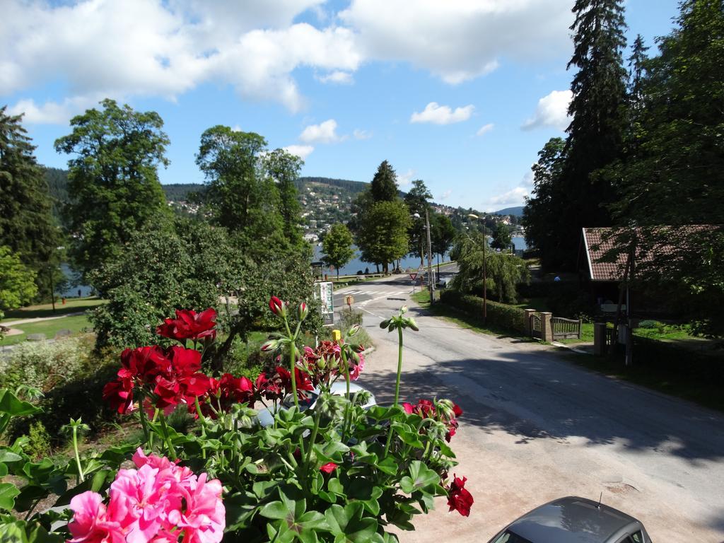 Hotel Restaurant L Echo Du Lac Gérardmer Pokoj fotografie